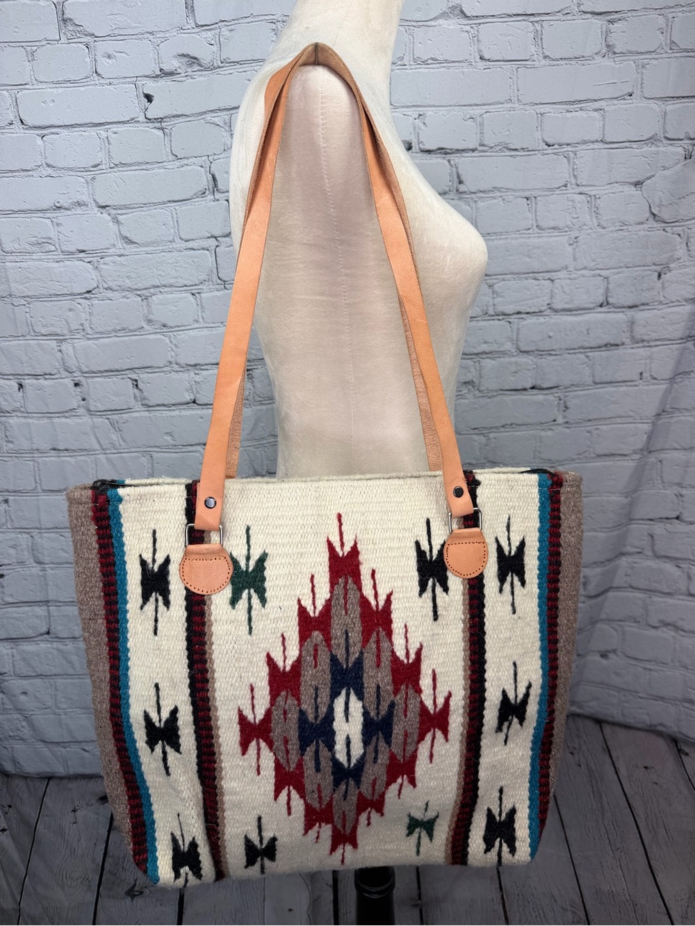 El Paso Saddleblanket woven wool tote bag - Picture 2 of 5